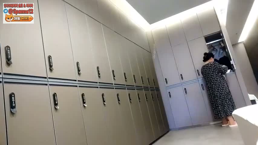 여자 목욕탕 몰카 (2)