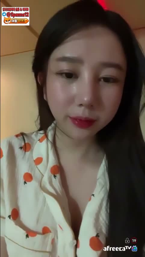 젖꼭지 노출 상습범 주책 바가지 아줌마